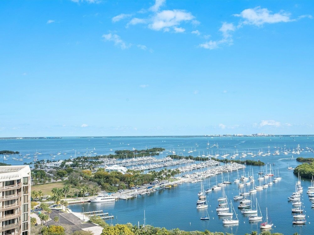 Фото Miami Vacation Rentals - Coconut Grove