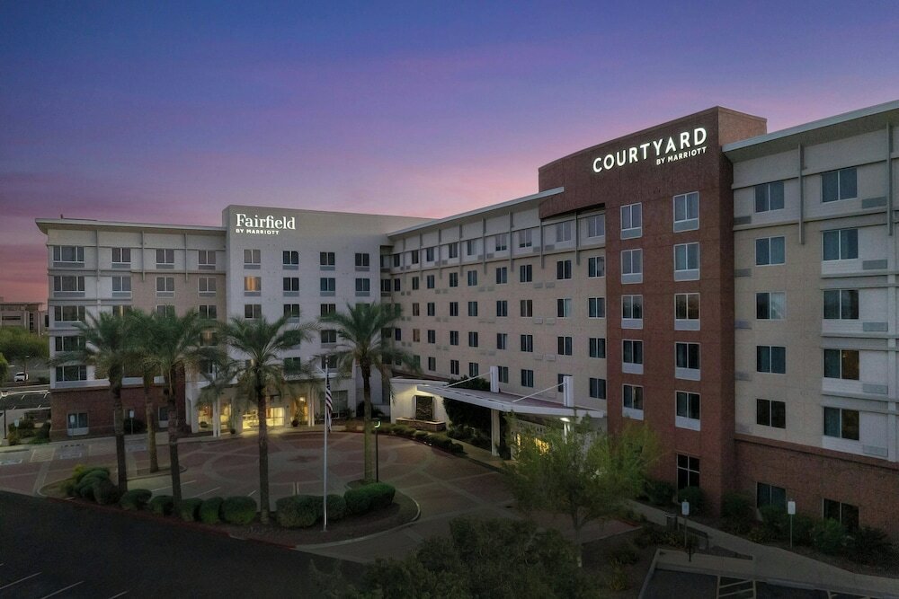 Фото Courtyard Phoenix Chandler/Fashion Center