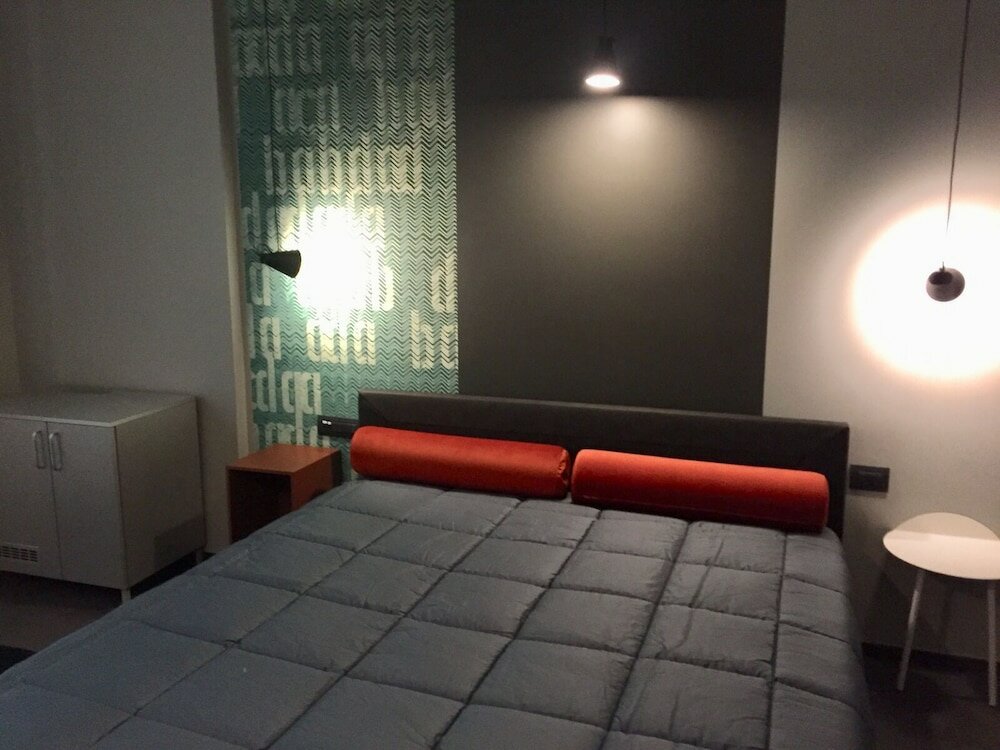 Фото Tiburtina Suites