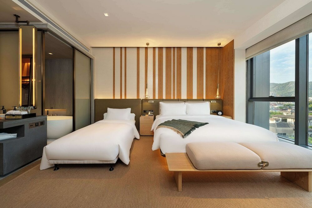 Фото Joyze Hotel Xiamen, Curio Collection by Hilton