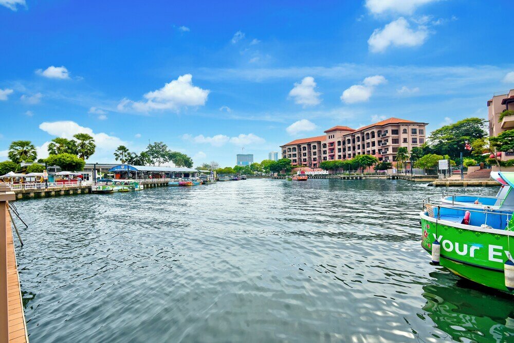Фото Quayside Hotel