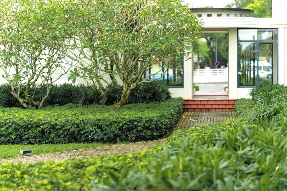 Фото Azerai La Residence Hue