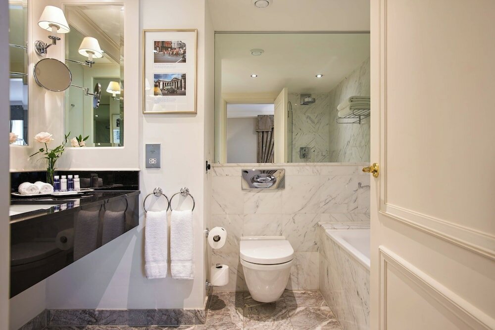 Фото The Shelbourne Dublin, A Renaissance Hotel