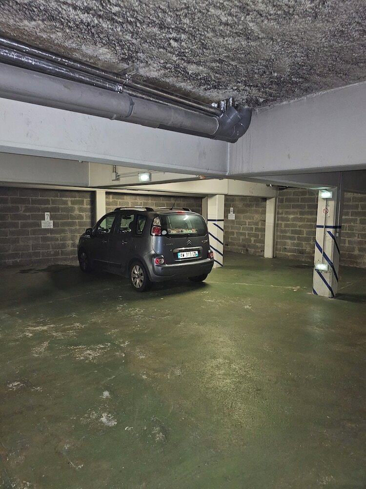 Фото Hôtel 1er Consul Rouen