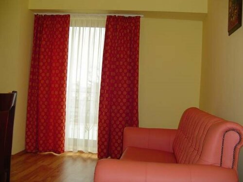 Гостиница Hotel Europa Ploiesti в Прахове