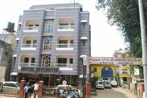 Oyo 24364 Shiv Shanthi Grand