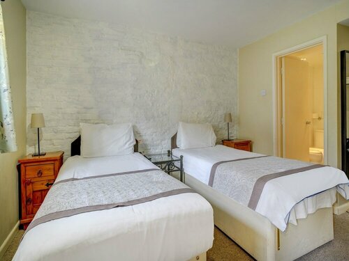 Гостиница Oyo George & Dragon Inn в Чичестере