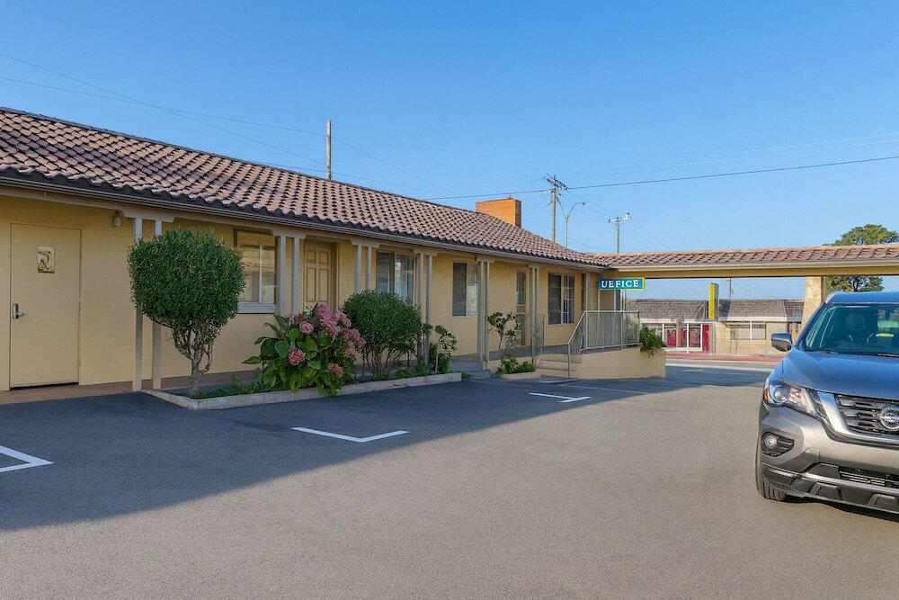 Фото El Castell Motel