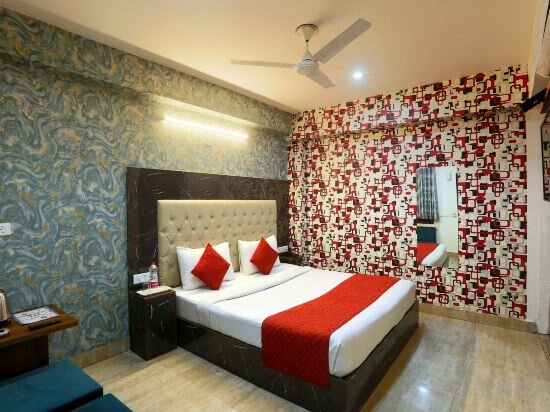 Фото Hotel Mayank Plaza near Igi Airport Terminal 3