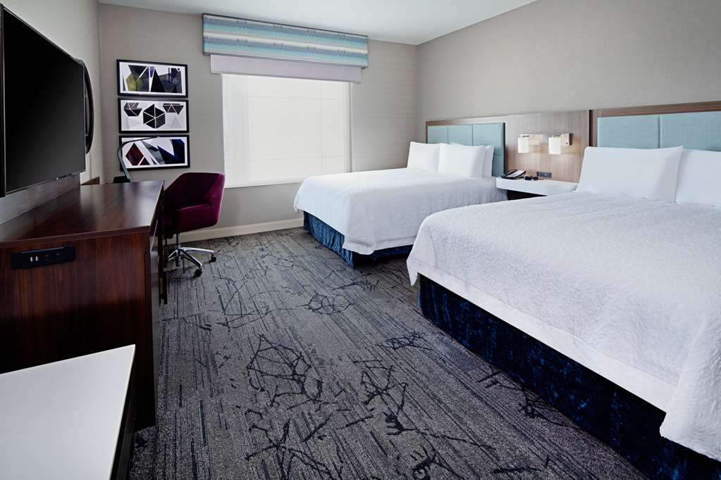 Фото Hampton Inn & Suites Gilroy