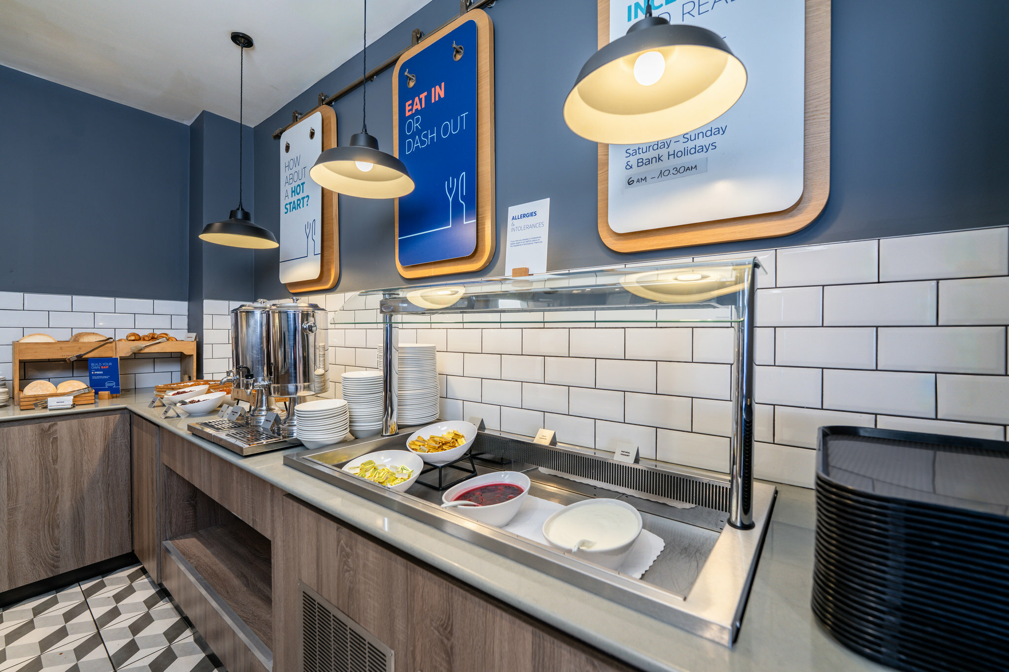 Фото Holiday Inn Express Aberdeen Airport