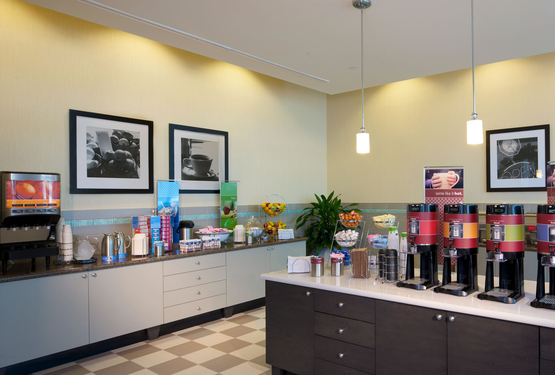 Фото Hampton Inn & Suites Miami/Brickell-Downtown, Fl