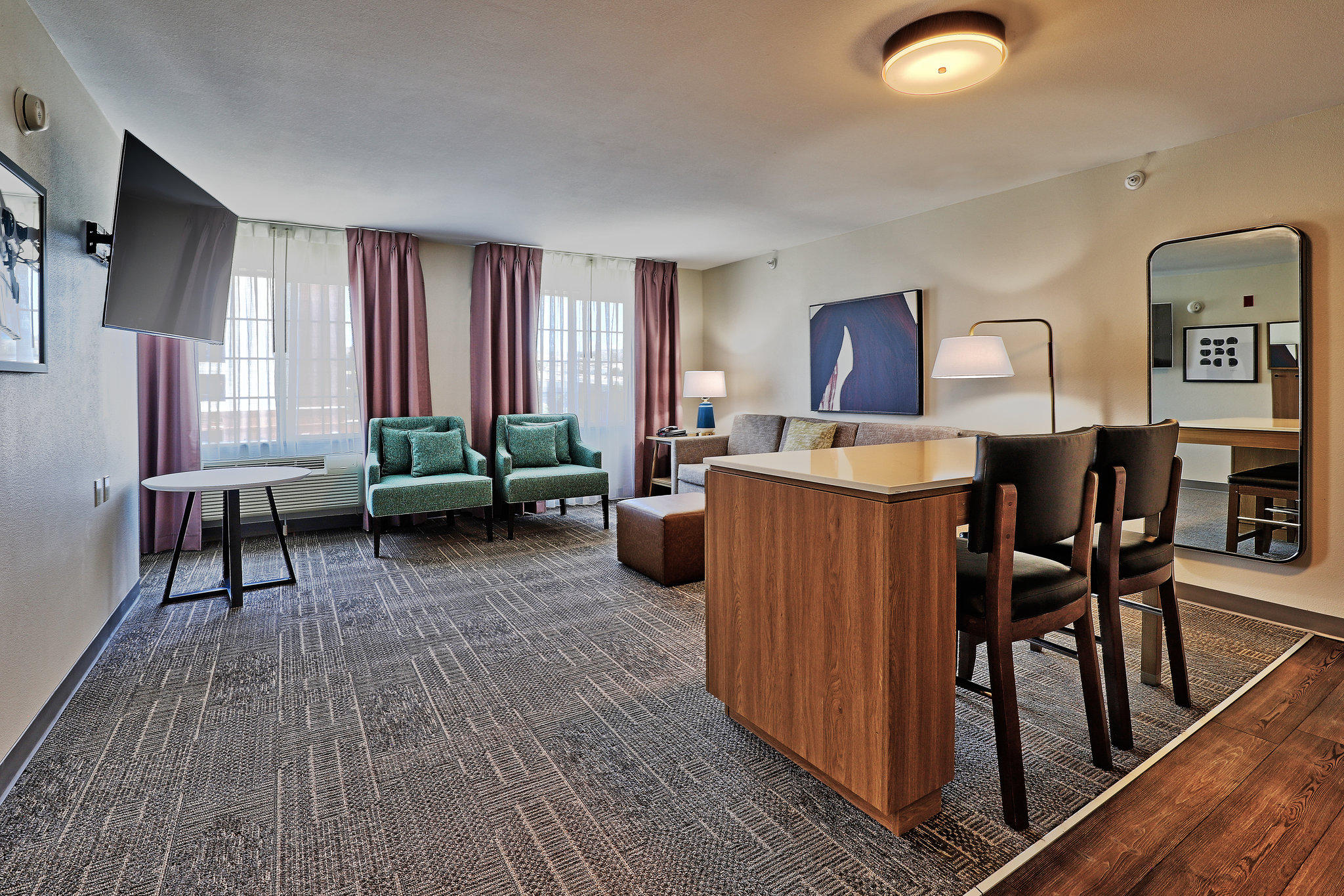 Фото Staybridge Suites Albuquerque - Airport, an Ihg Hotel