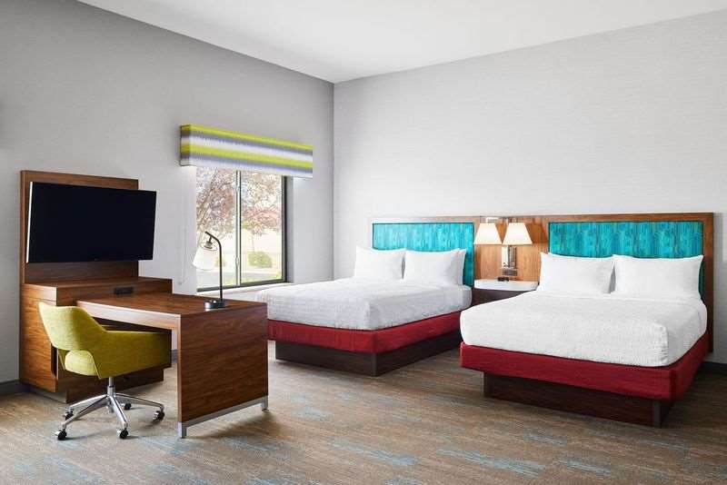 Фото Hampton Inn & Suites Ridgecrest
