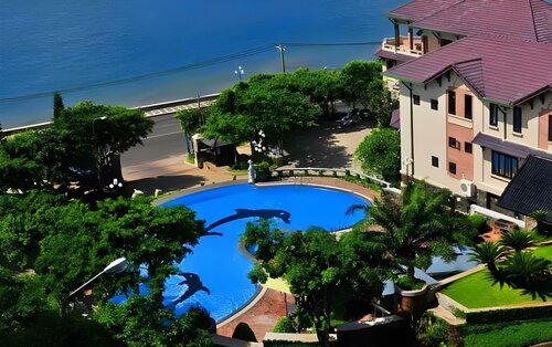 Гостиница Beachfront Hotel
