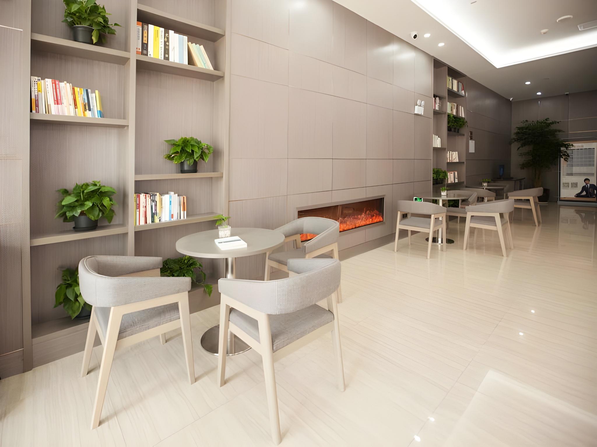 Фото Gya Jiaxing Tongxiang City Century Avenue Hotel