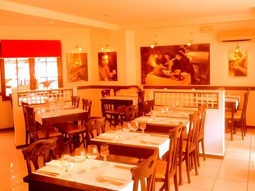 Гостиница Hôtel Carpini в Петанже