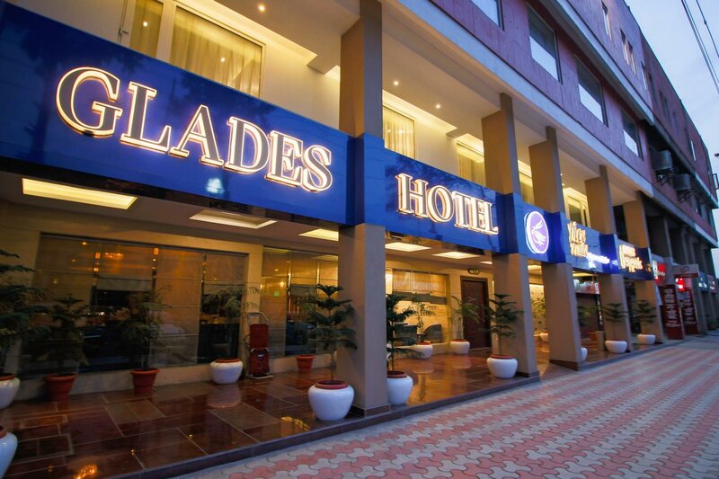 Гостиница Glades Hotel