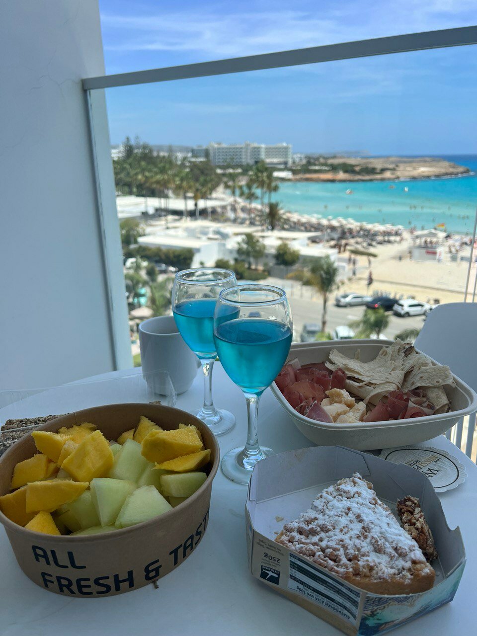 Фото Vassos Nissi Plage Hotel & SPA