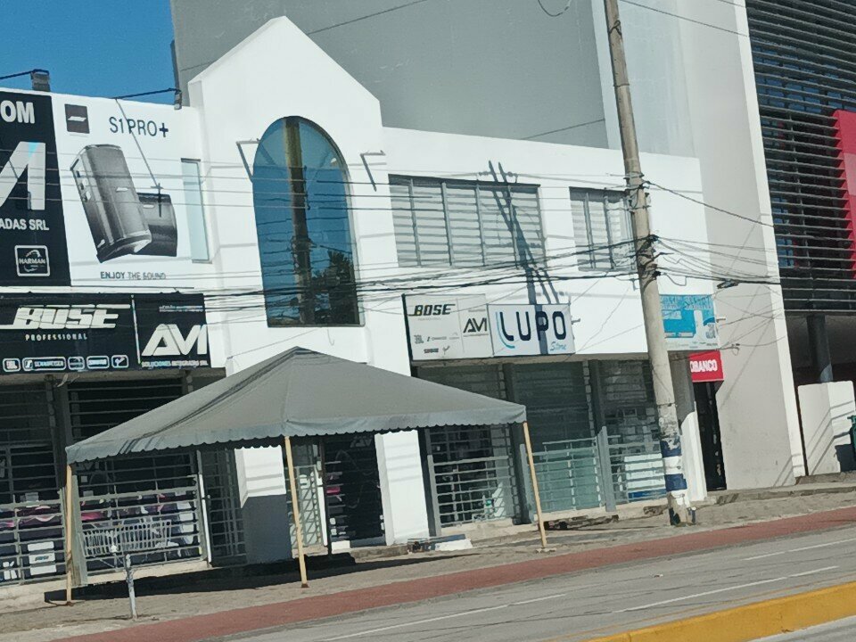 Clothing store Lupo, Santa Cruz de la Sierra, photo