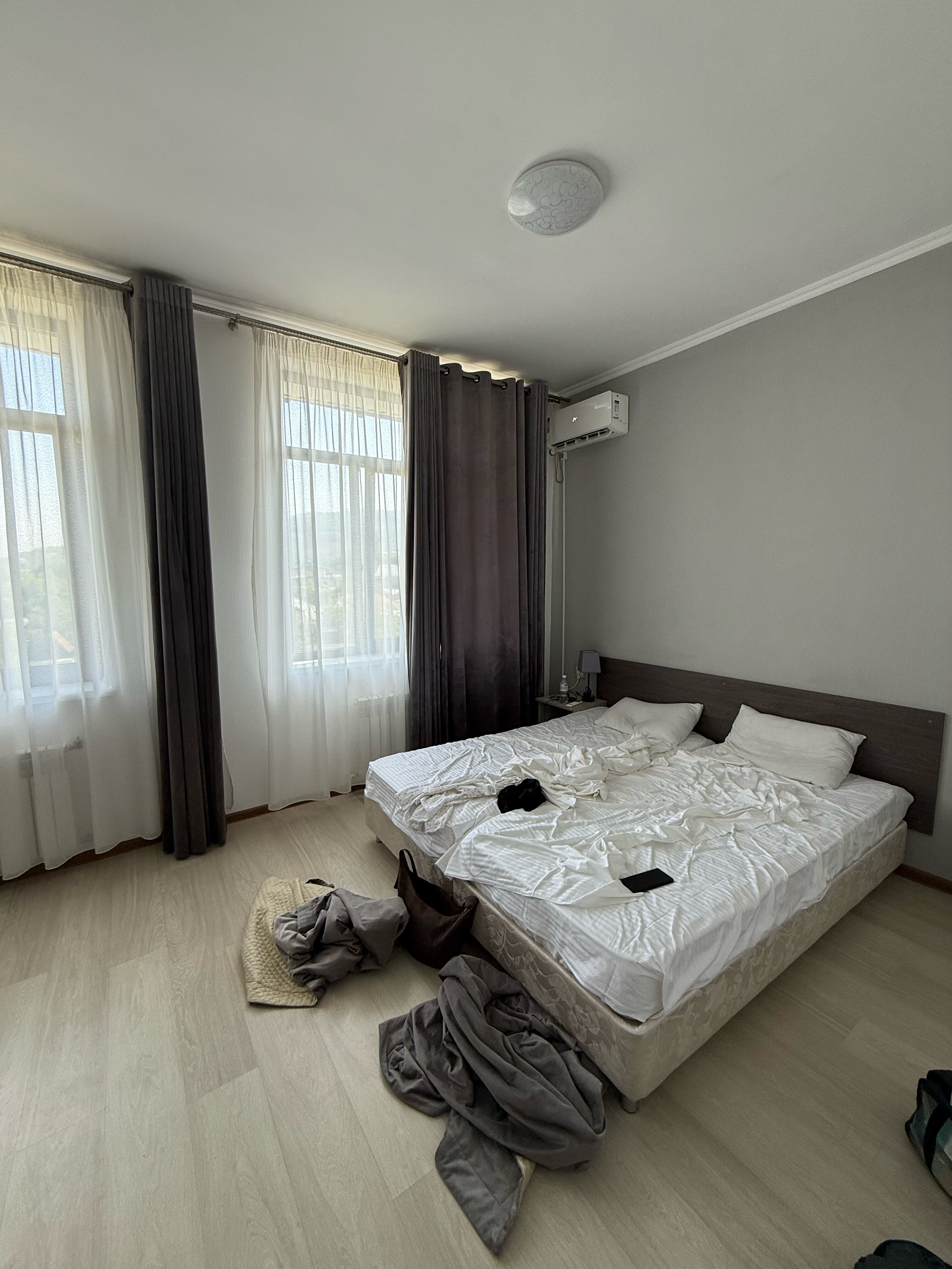 Фото Атмосфера