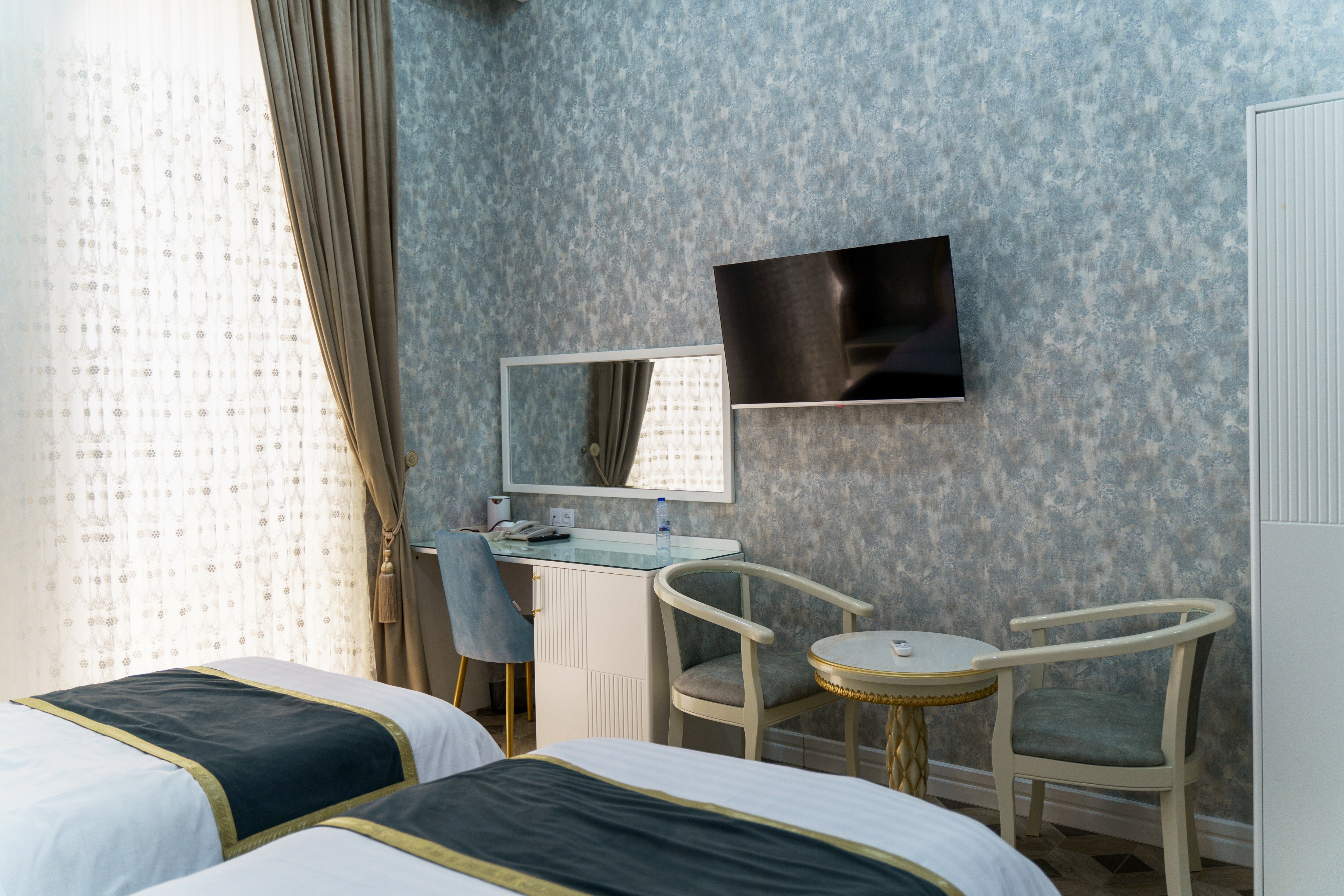 Фото Ayniy Hotel