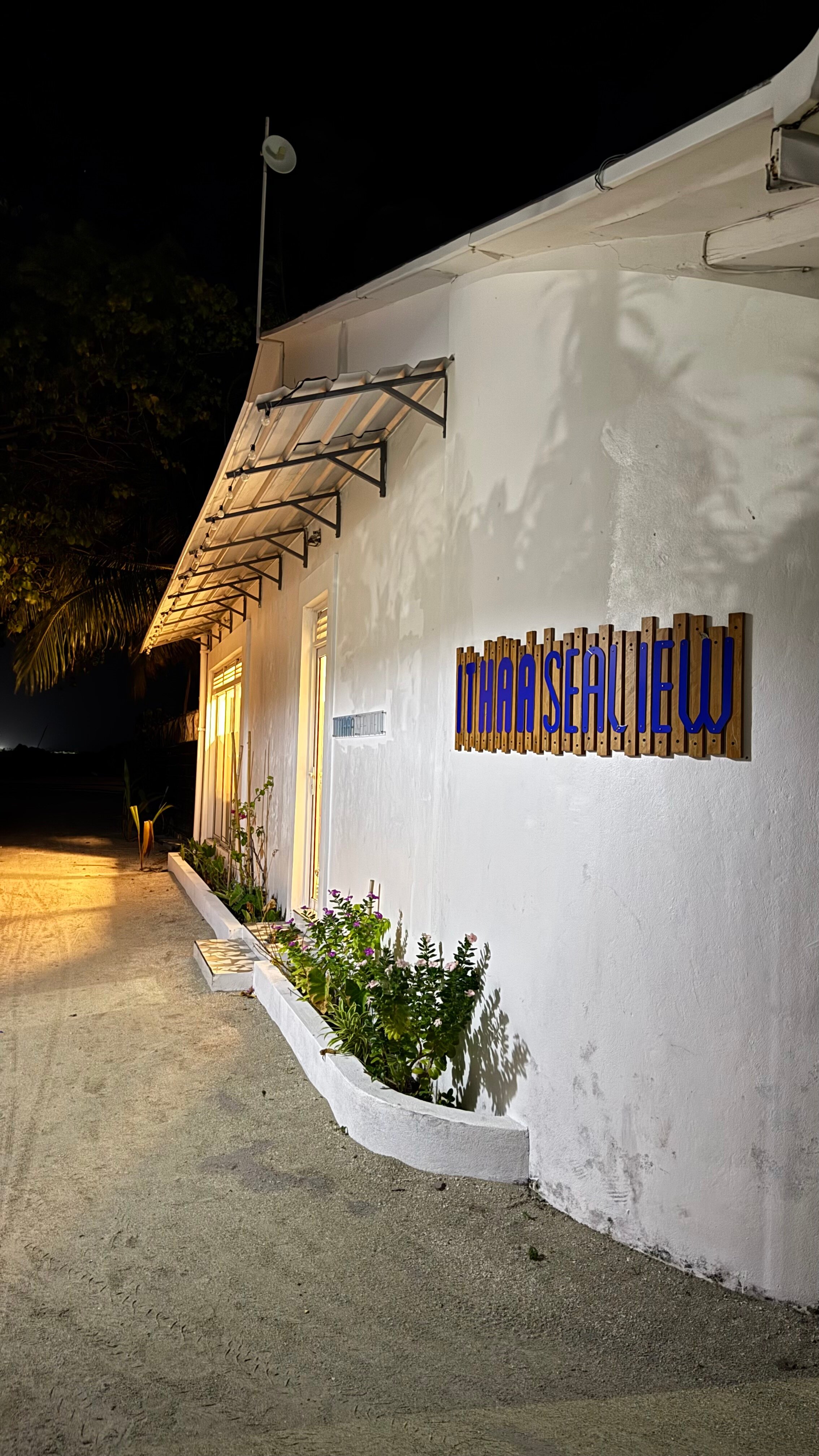 Фото Ithaa Seaview