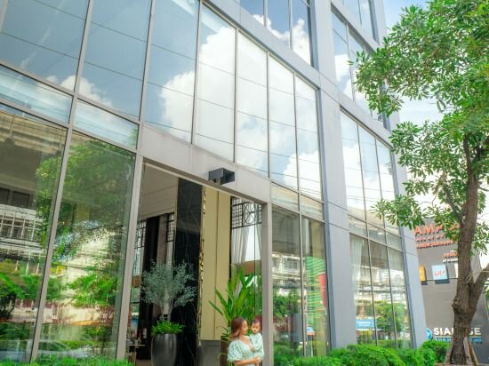 Фото Ramada Plaza by Wyndham Bangkok Sukhumvit 48