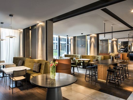 Фото Adina Apartment Hotel Hamburg Speicherstadt