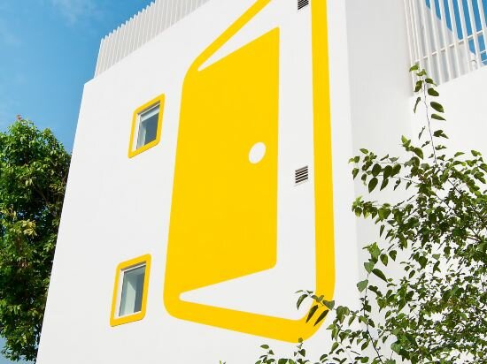 Фото Bloomrooms @ Link Road