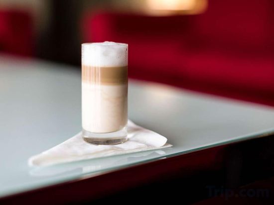 Фото Legendary Porto Hotel