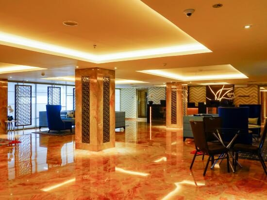 Фото Louis Kienne Hotel Pandanaran