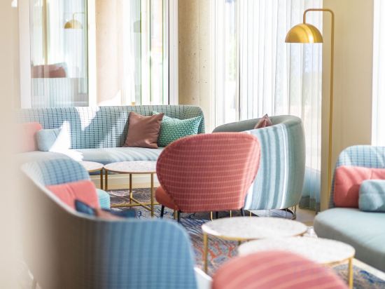 Фото Capri by Fraser Leipzig