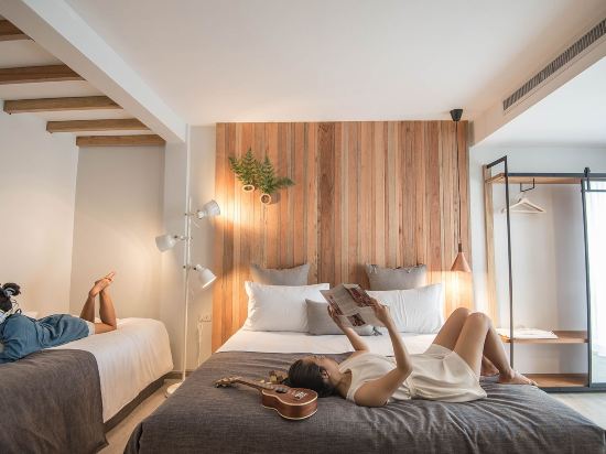 Фото Family Tree Hotel