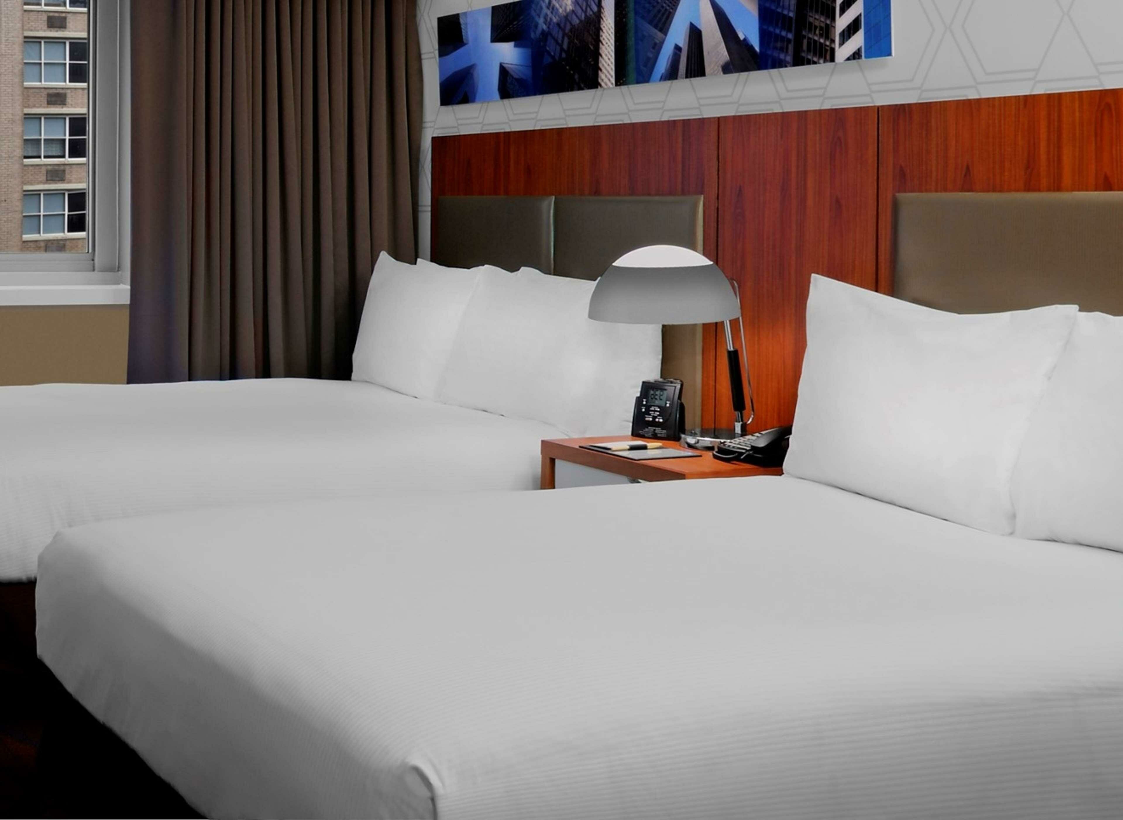 Фото Отель DoubleTree by Hilton Metropolitan - New York City