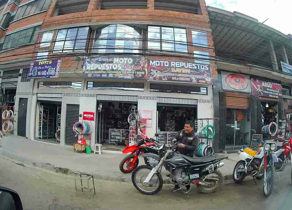 Motorcycle spare parts Brayan, El Alto, photo