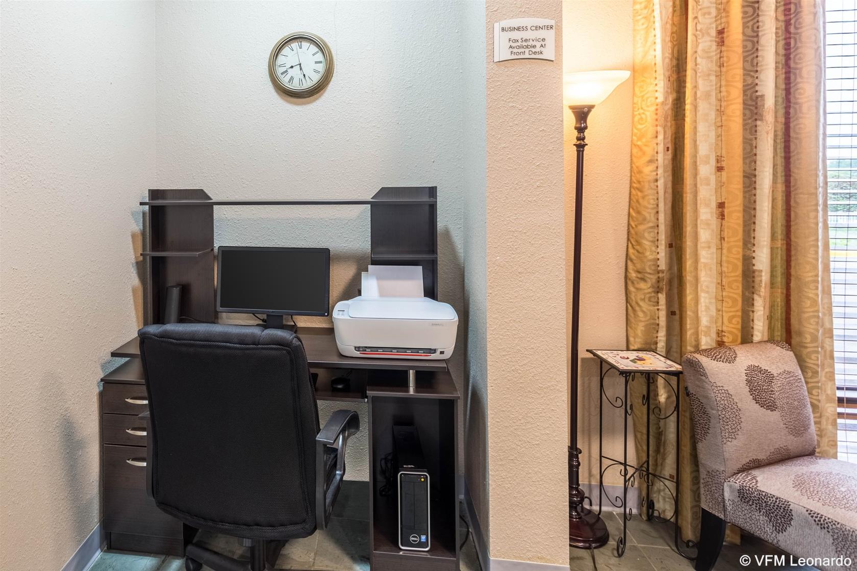 Фото Quality Inn & Conference Center