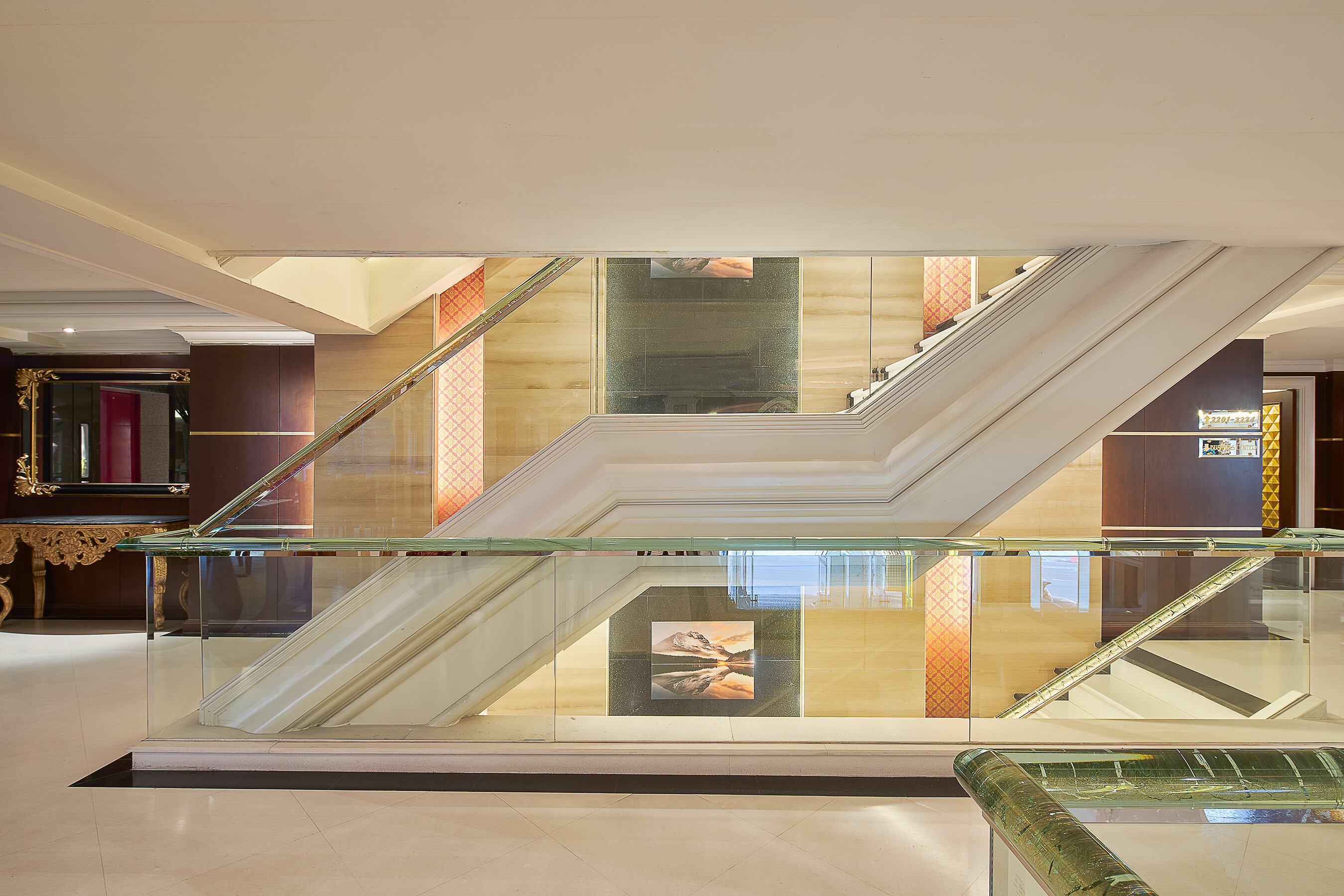 Фото Floral Hotel · Dolphin Circle Pattaya