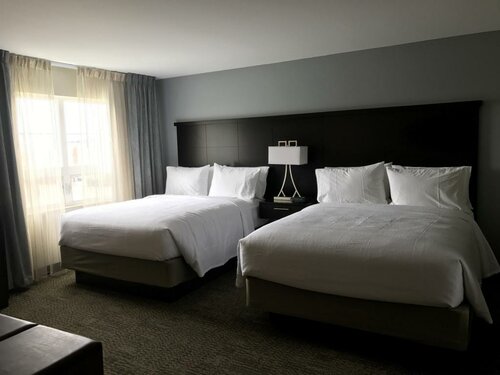 Гостиница Staybridge Suites Madison - Fitchburg, an Ihg Hotel в Мэдисоне