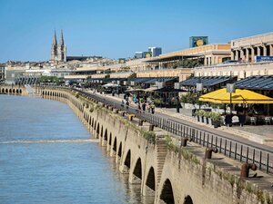 Гостиница ibis budget Bordeaux Centre Bastide
