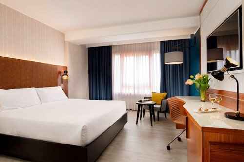 Гостиница Four Points by Sheraton Siena в Сиене