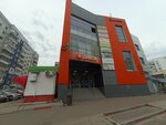 Yarkran (Panina Street, 12В), equipos de elevación