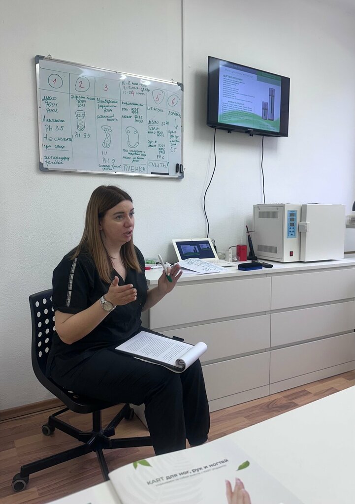 Nail salon Курсы маникюра и педикюра, Orsha, photo