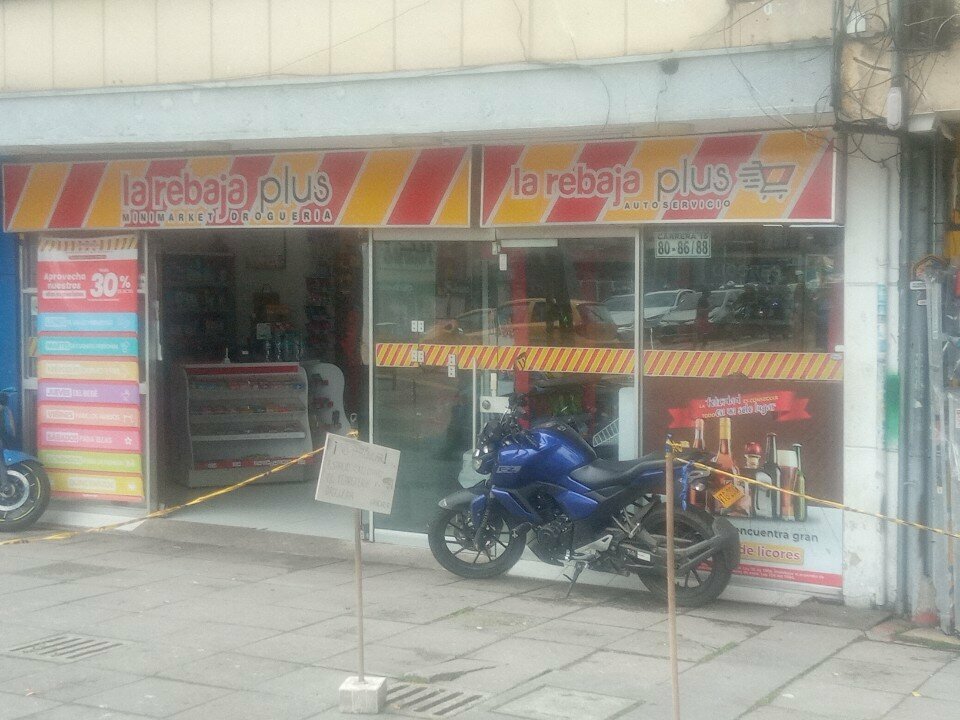 Restaurant Drogas La Rebaja, Bogota, photo