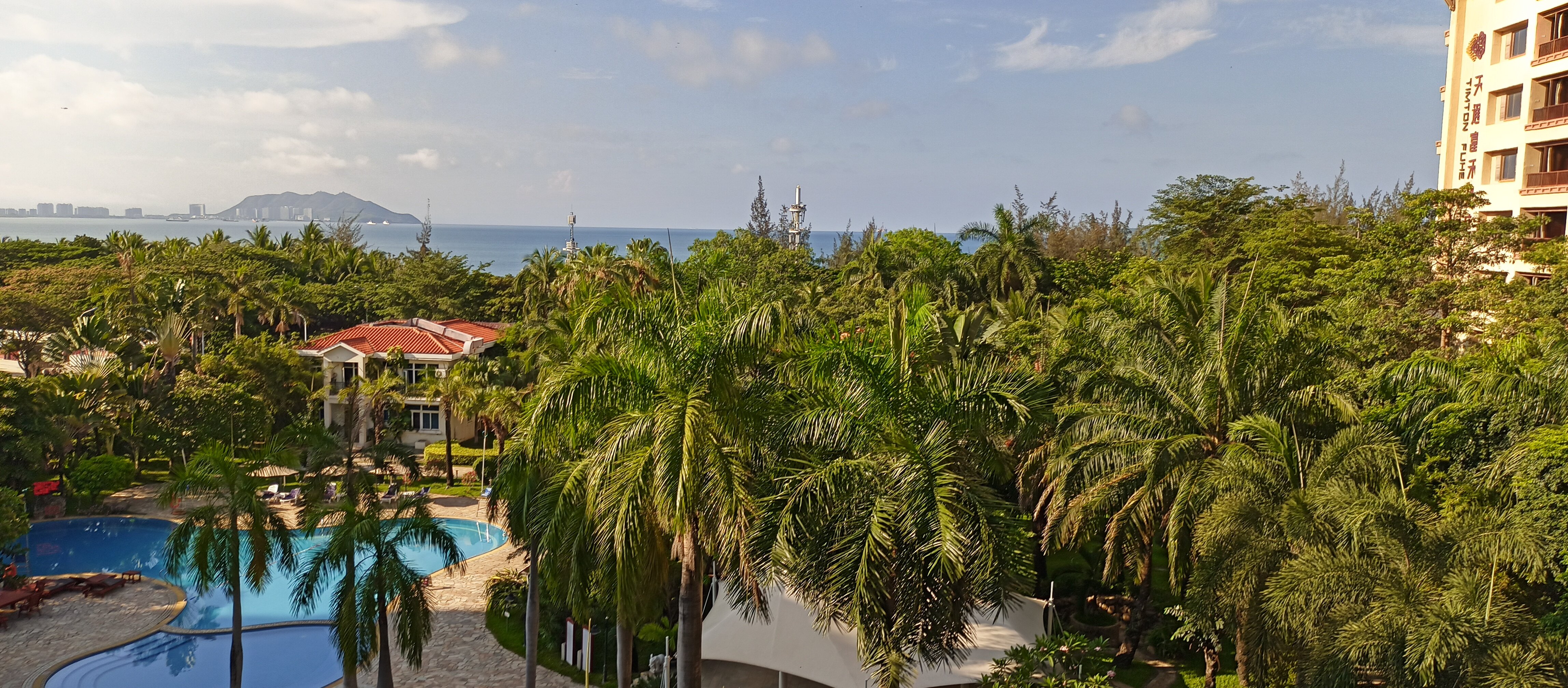 Фото Sanya Huayuan Hot Spring Seaview Resort