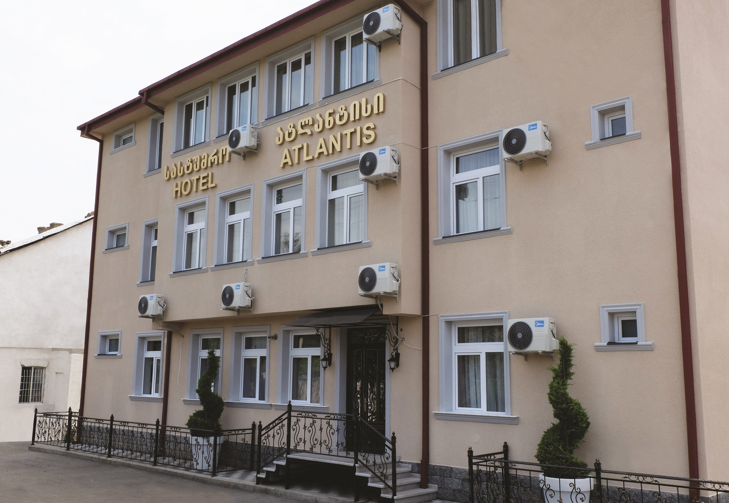 Фото отеля 1