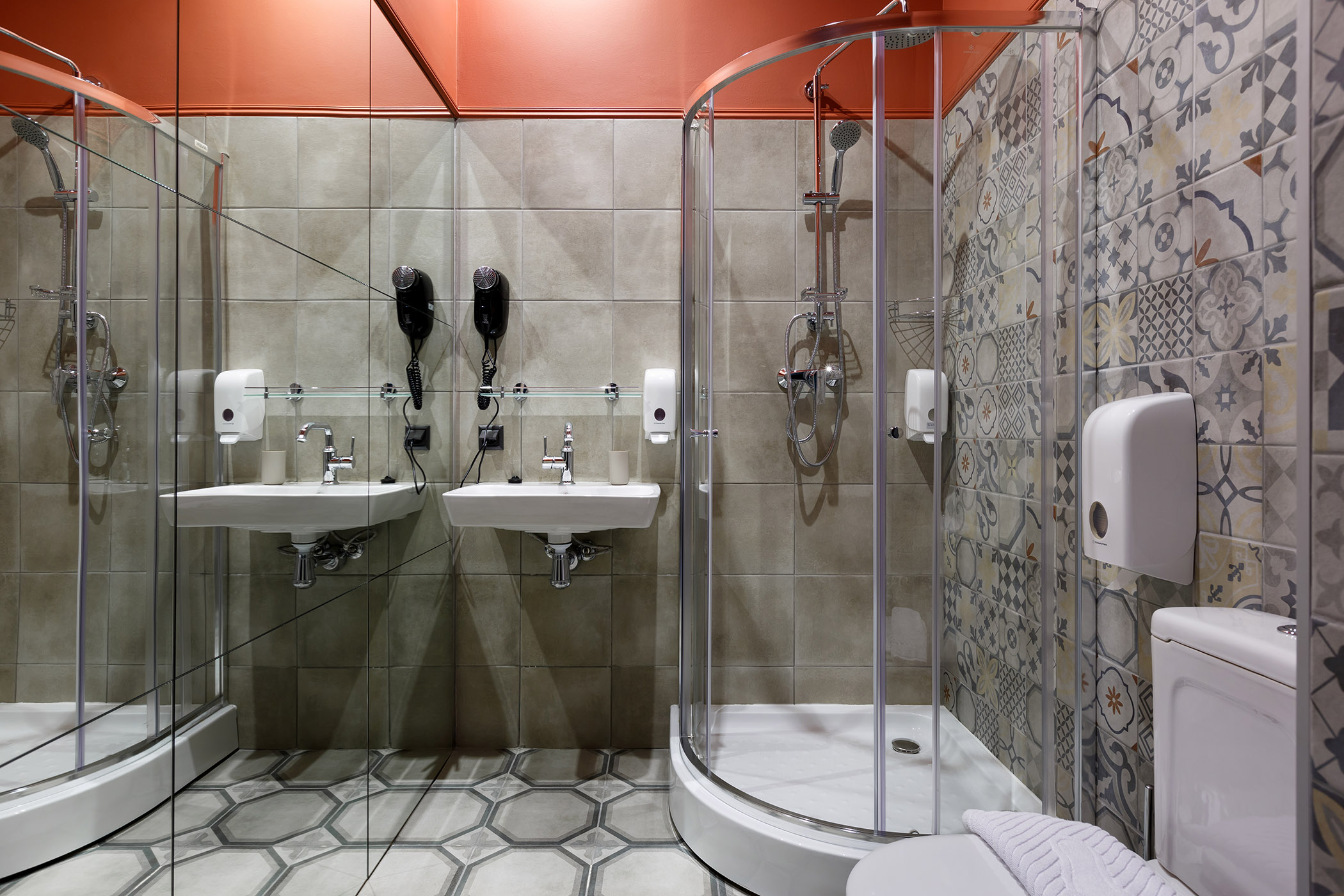 Фото Station Premier S10