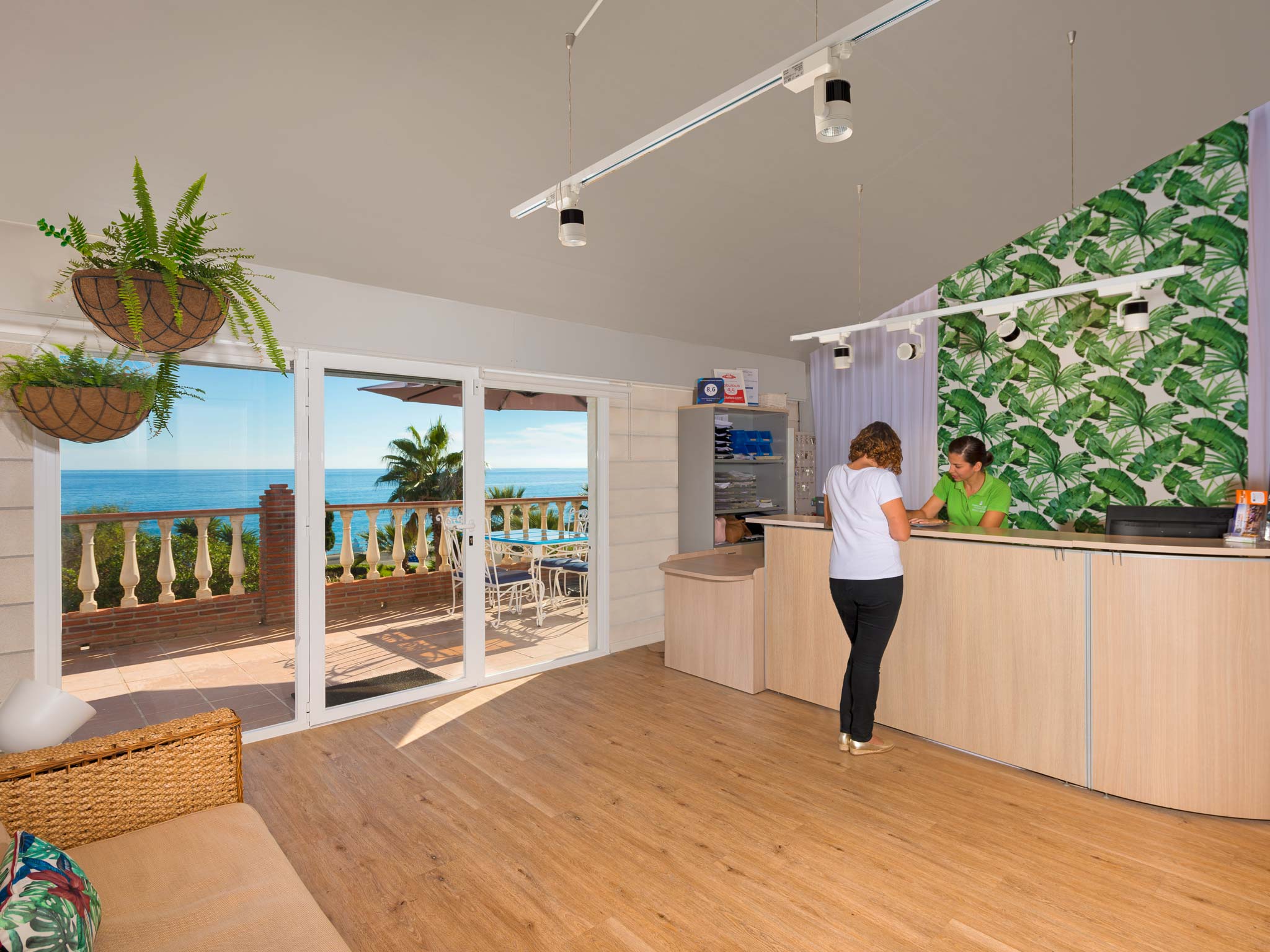 Фото Olée Nerja Holiday Apartments