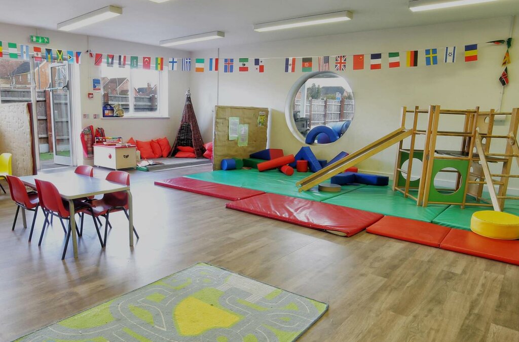 School Bright Horizons Swanscombe Day Nursery and Preschool, Kent County, photo