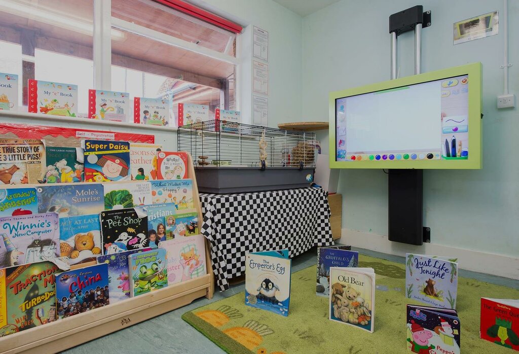 School Bright Horizons Woodford Woodlands Day Nursery and Preschool, London, photo